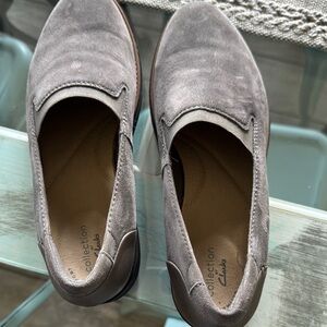 Clarks Charcoal Suede Womens  Slip-Ons